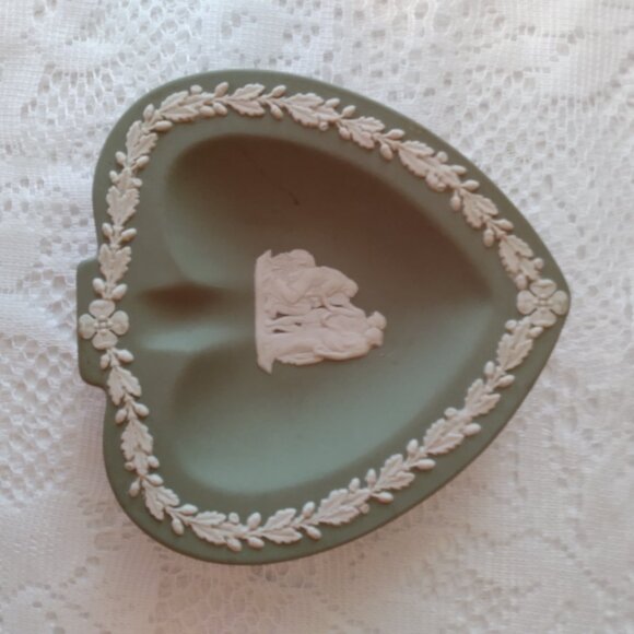 3 Wedgwood plates, cutty sark ship! - Picture 14 of 16